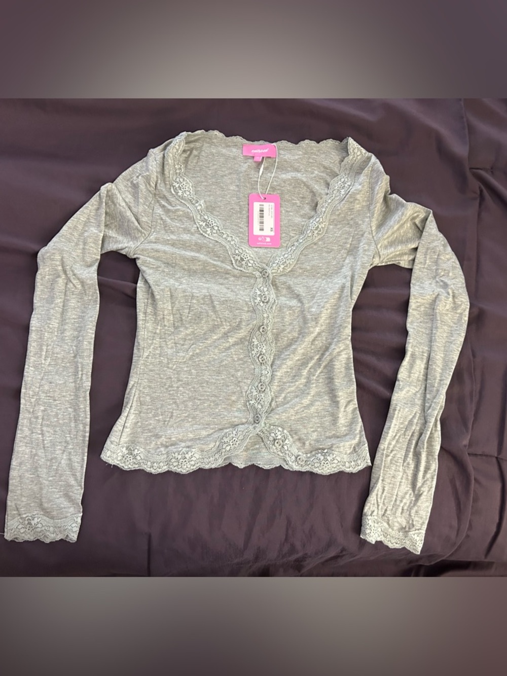 NWT Edikted Light Gray Lace-Trim Long Sleeve Tee Grey Melange Size XS